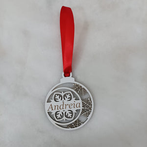 Ornamento de Natal com Nomes Personalizável:  Madeira