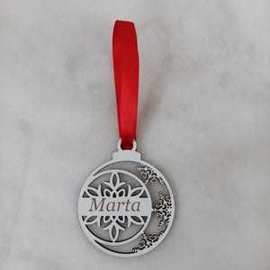 Ornamento de Natal com Nomes Personalizável:  Madeira