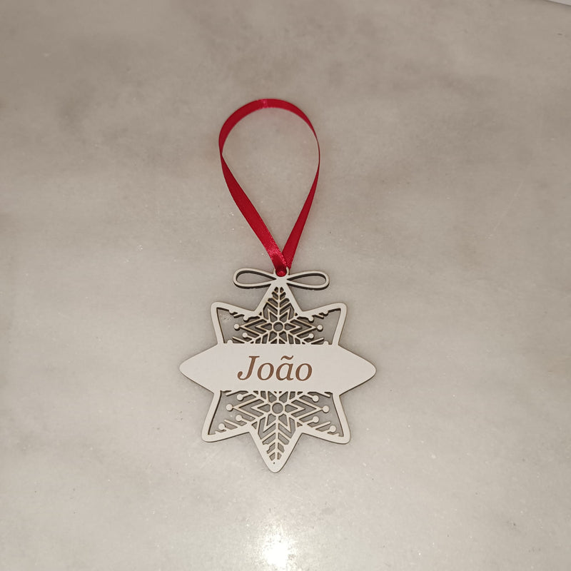 Ornamento de Natal com Nomes Personalizável:  Madeira