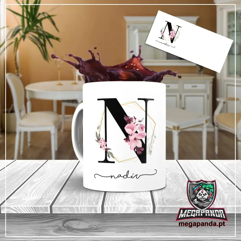 Taza con letras de búho