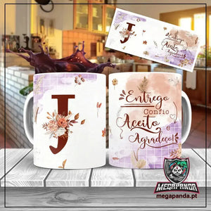 Taza con letras de búho