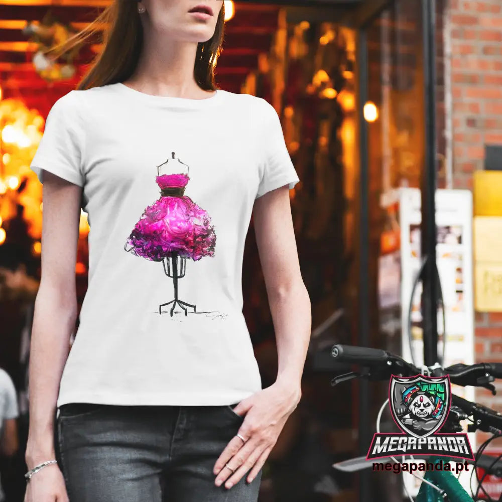 T-Shirt Senhora Desenho Vestido Rosa Branca / S Brindes